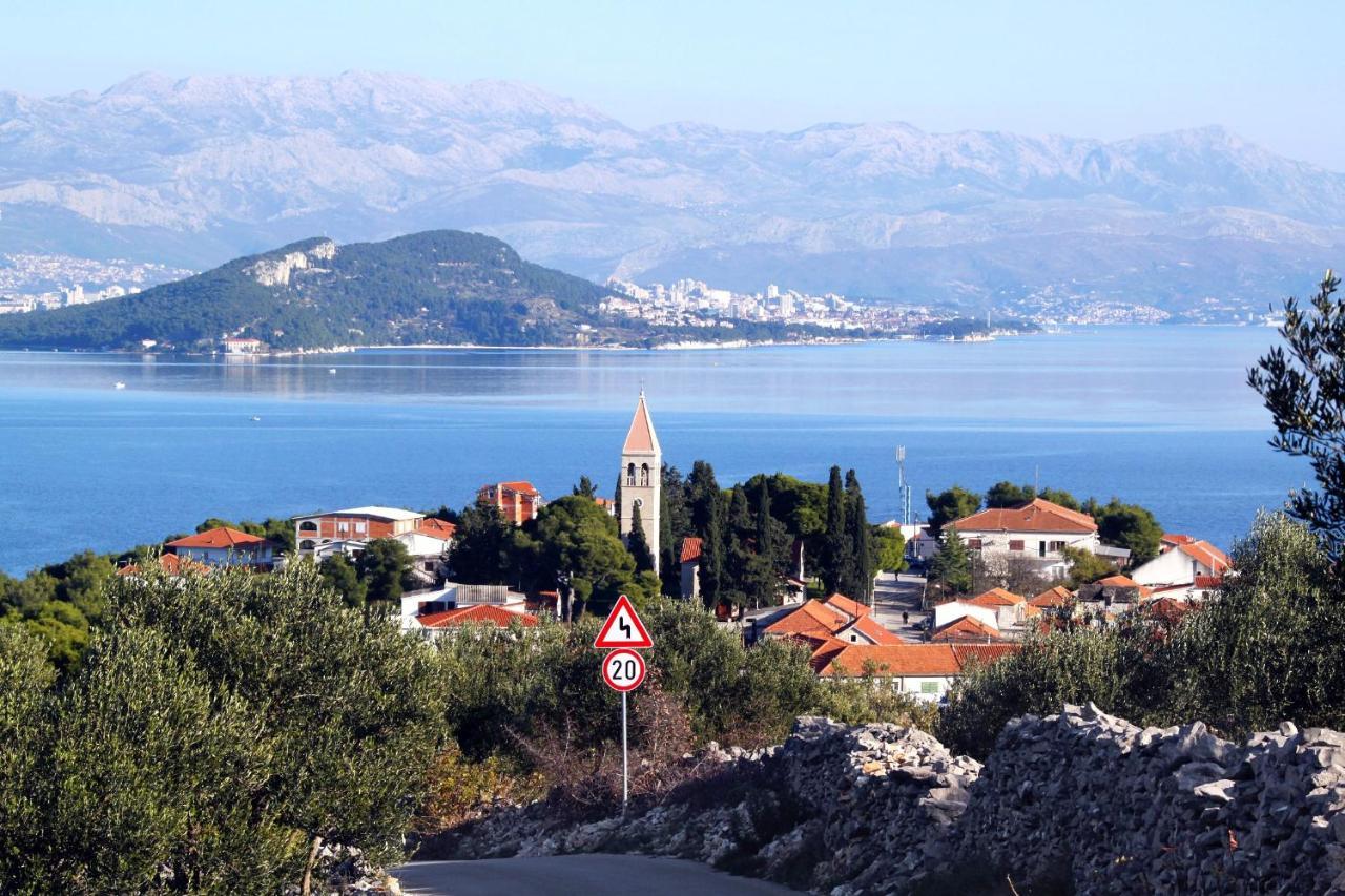 Apartments By The Sea Slatine, Ciovo - 14158 מראה חיצוני תמונה