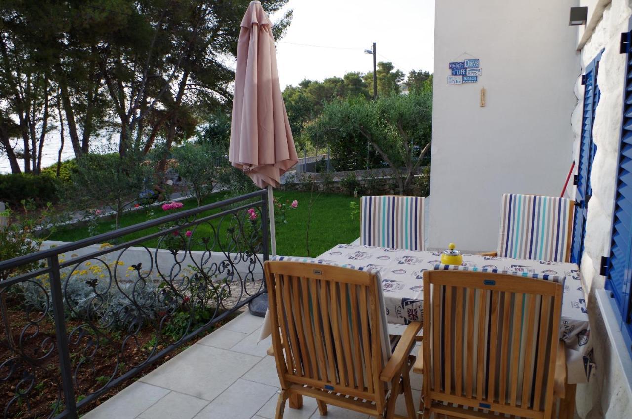 Apartments By The Sea Slatine, Ciovo - 14158 מראה חיצוני תמונה